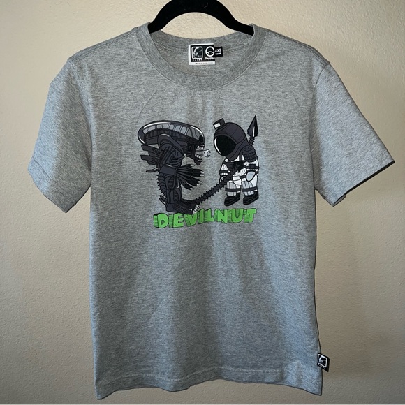 Devil Nut x Alien T-Shirt - Picture 1 of 3